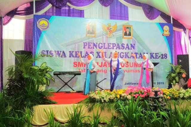 Pelepasan siswa siswi SMK Wijayakusuma Jatilawang ke 28